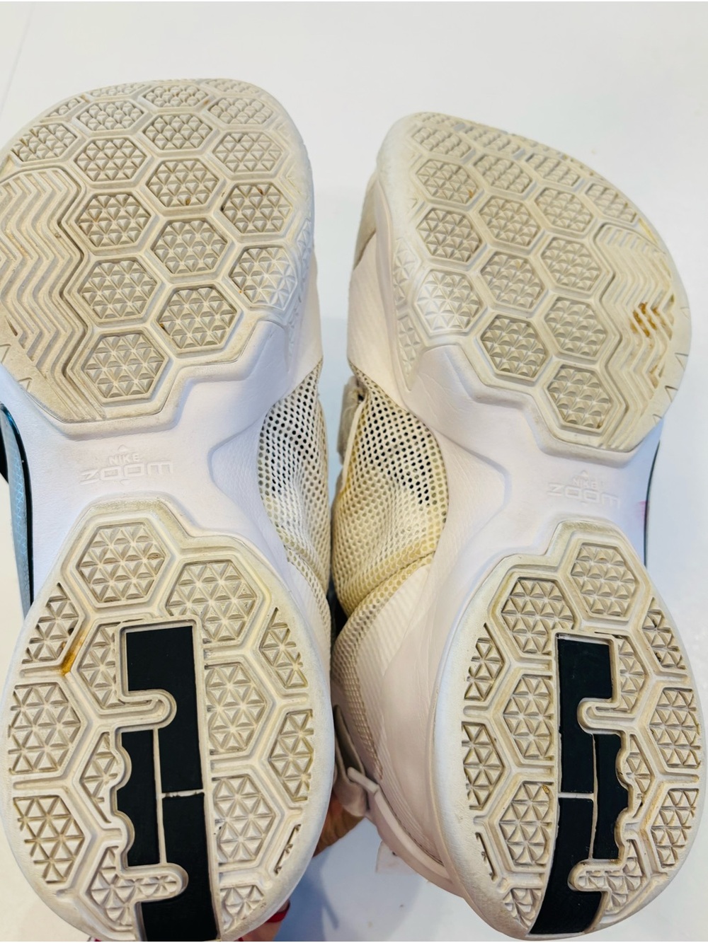 Nike Lebron Soldier 1X 9 Men’s Basketball Shoes in White and Black size 12.5 - Picture 7 of 7